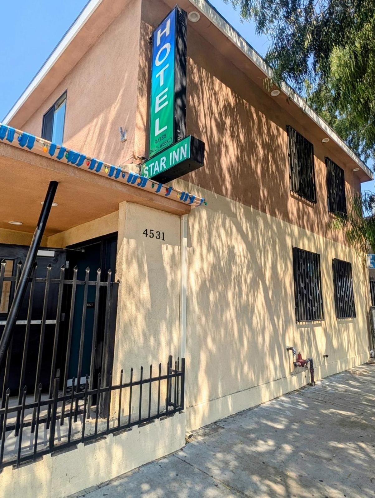 Star Inn Hotel Maywood Exterior foto
