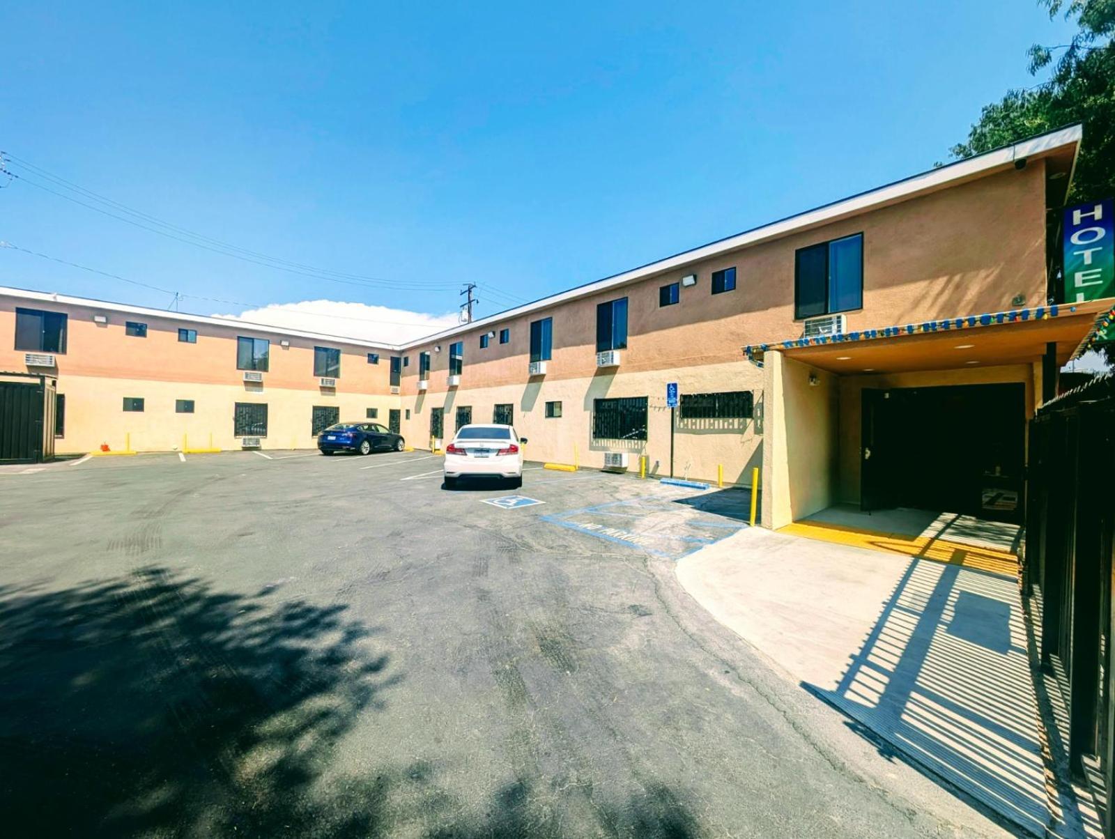 Star Inn Hotel Maywood Exterior foto